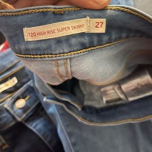 720 High Rise super skinny Levi’s size 27